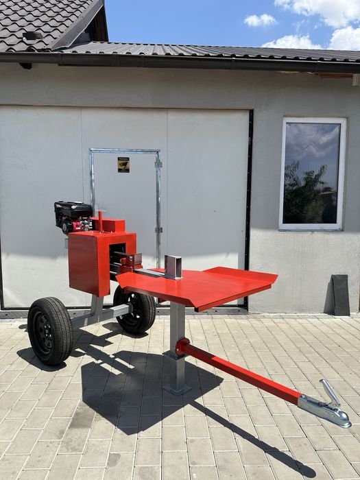 Despicator lemne cinetic Spargator lemne Crapator lemne