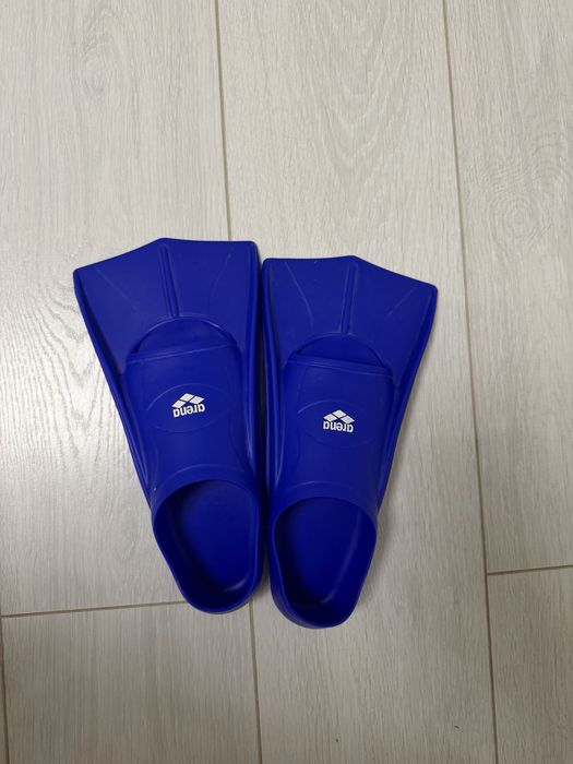 Ласты                  продам состояние хороший