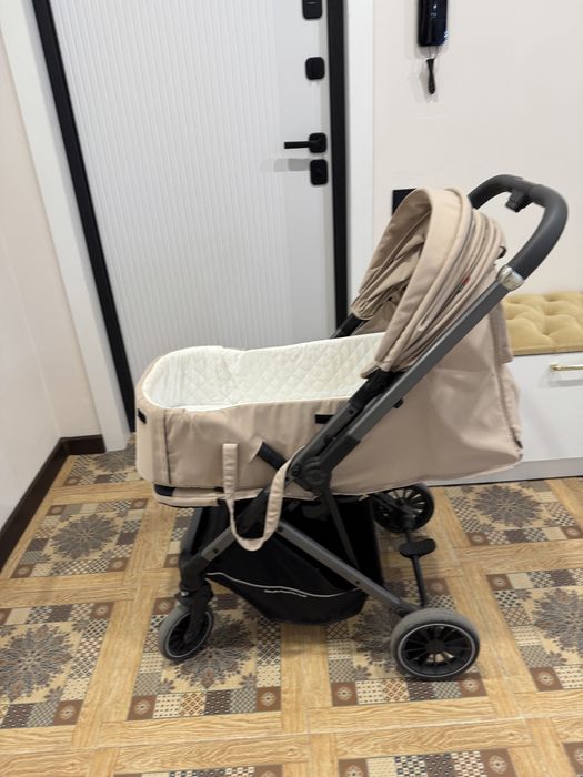 Продам коляску с люлькой