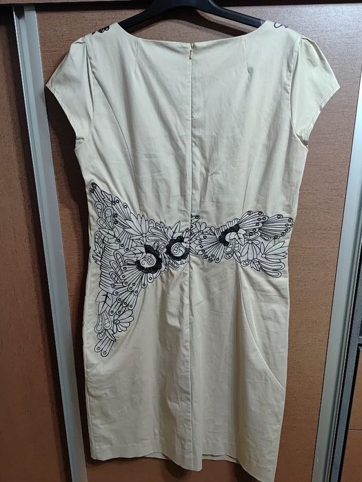 Rochie Comma cu etichetă