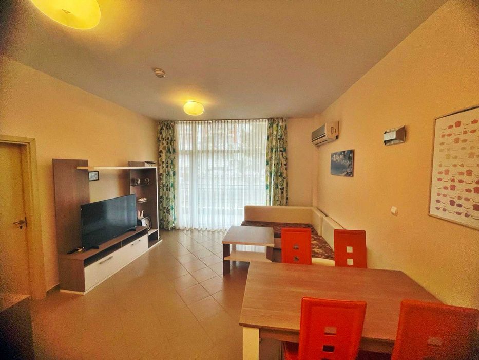 Продава се Двустаен апартамент в к.к. Слънчев бряг - 70 кв.м за 900 €/кв.м - Снимка #1