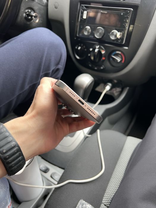 Iphone 15promax 256gb 86% yomks ochilmagan