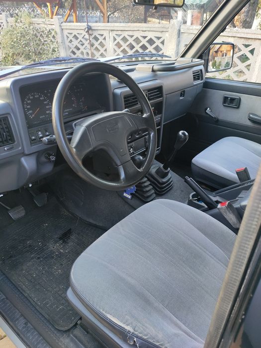 Nissan  PATROL Y60 LX