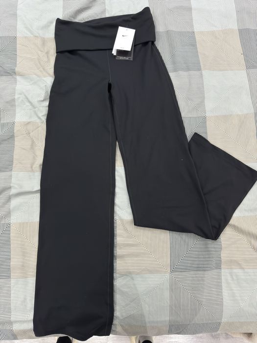 Спортнен панталон/клин Nike