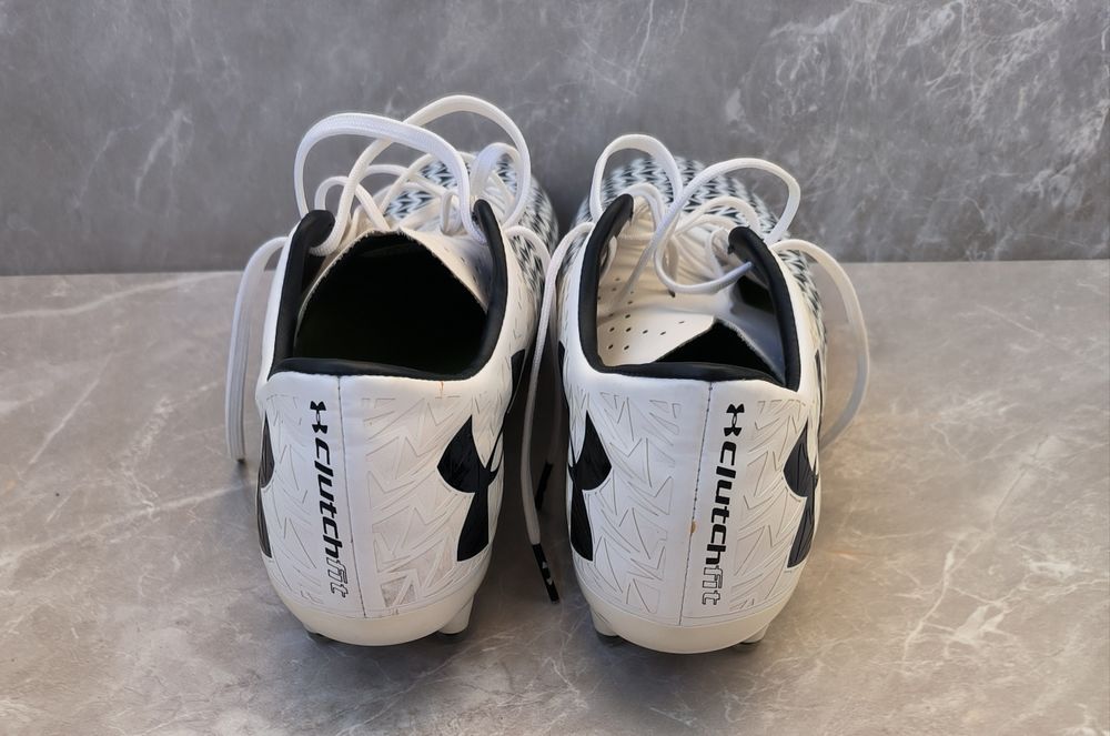 Under Armour футболни обувки бутонки 44 номер