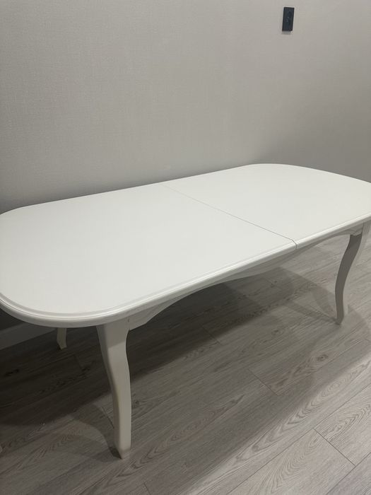 Продам стол и стулья