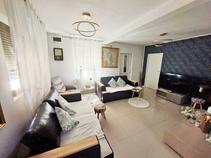 Vila cu 4 camere de vanzare in Bucov, 104 mp