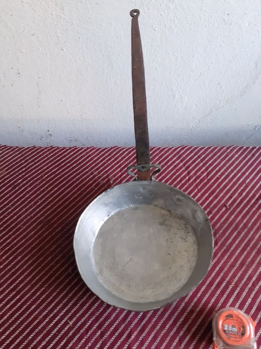 Стар меден (бакърен) тиган