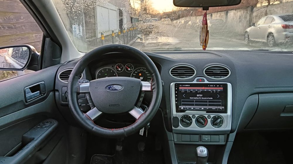 Ford preț 1000 euro