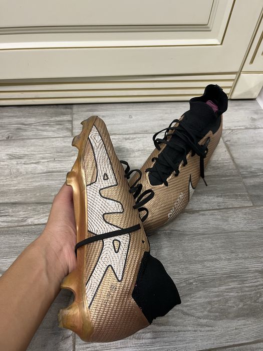 Бутсы Air zoom.