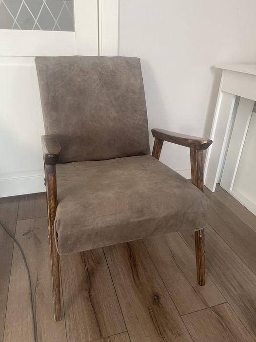 Продам кресло в гостиную