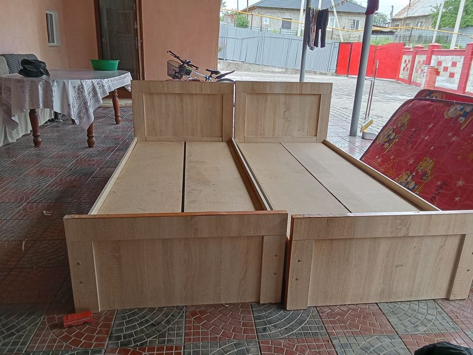 Срочно продам кровати