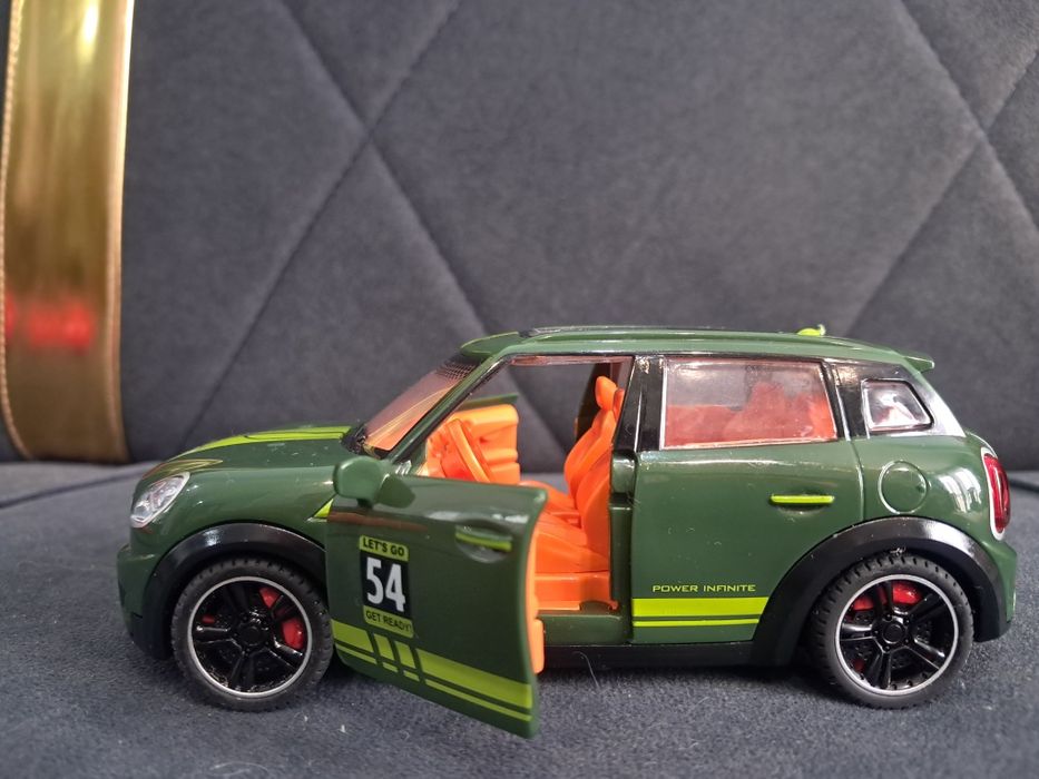 Игрушки б/у в хорошем состяний