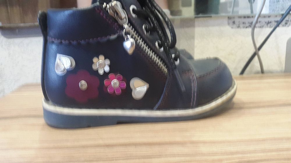 Продам обувь не дорого.