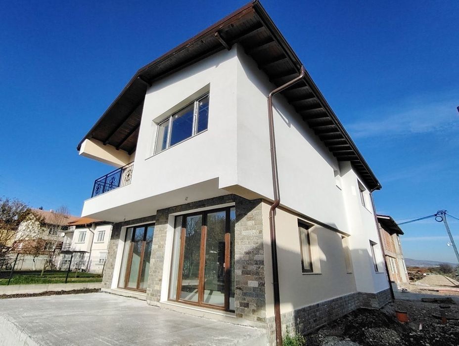 Продава се Къща в Костинброд - 211 кв.м за 1508 €/кв.м - Снимка #4