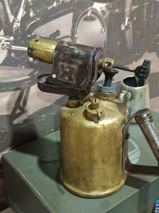 Бензинова лампа горелка