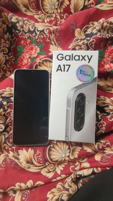 Sotiladi: Samsung Galaxy A17 (6/128 GB)