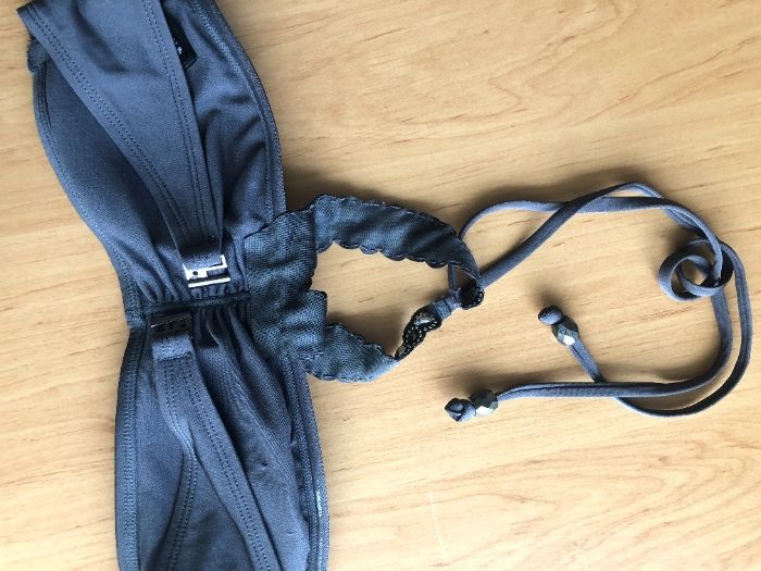 Сиво Горнище от бански с камъни