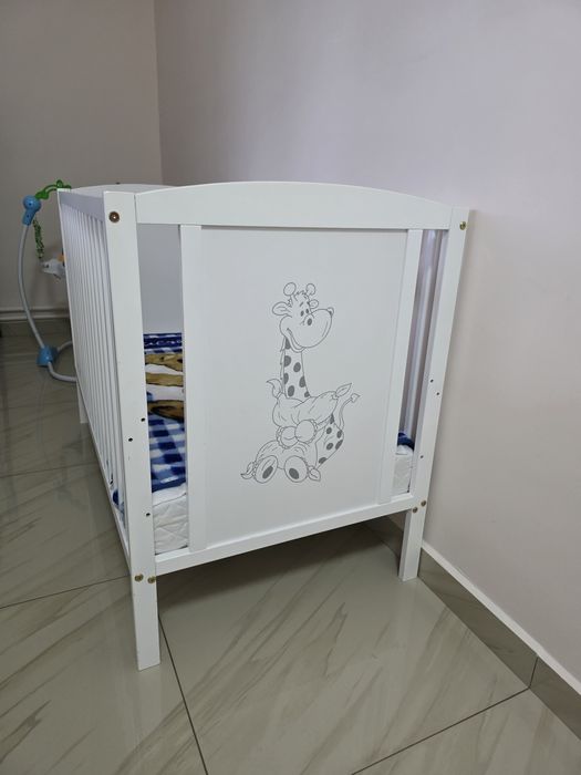Pătuț bebeluși în stare foarte bună