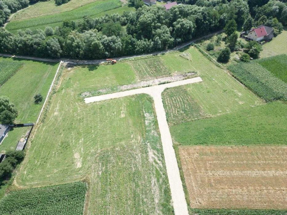 Teren intravilan pentru casă – Horodnic de Jos, 3 min pana in Rădăuți