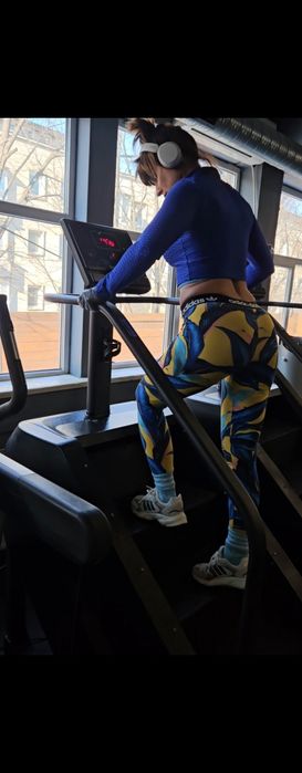 Aparatura  sala fitness, scari rulante, banci impins