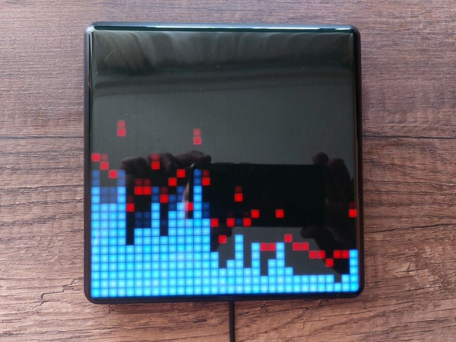 Divoom Pixoo-Max 32x32 Pixel Art дисплей / рекламен дисплей