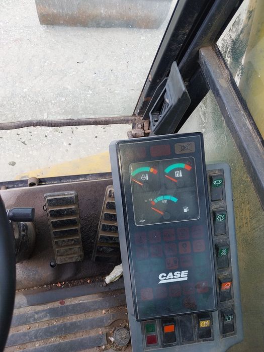 Exacavator pe pneuri Case 788