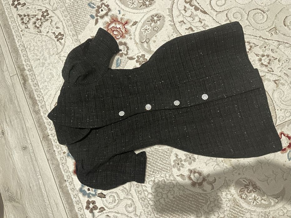 Продам платье красивое