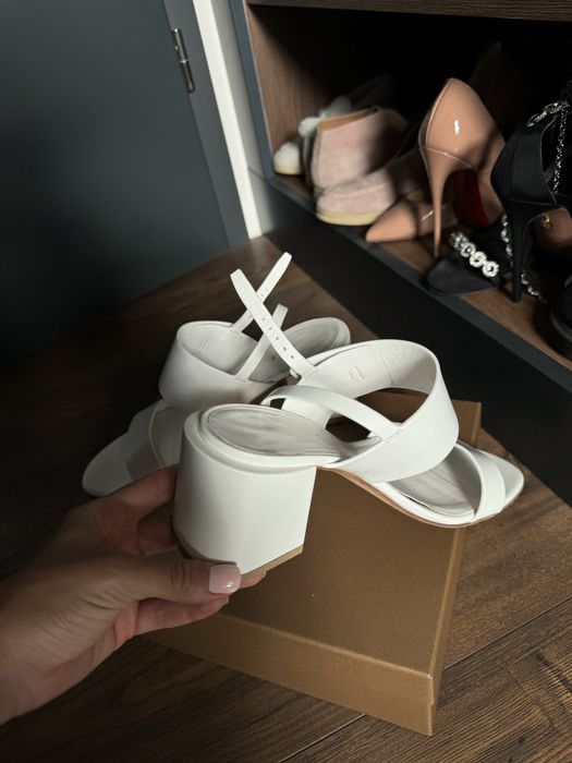 Обувки на ток Burberry