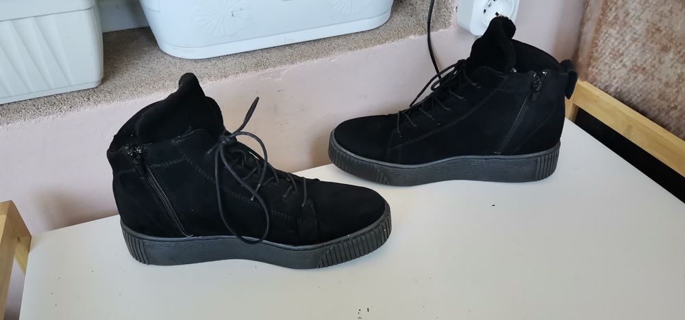 Боти Tamaris 39. 5н.Естествен велур.