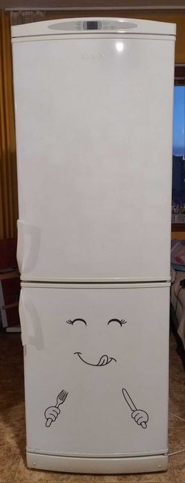 Хладилник Gorenje с долна фризерна част