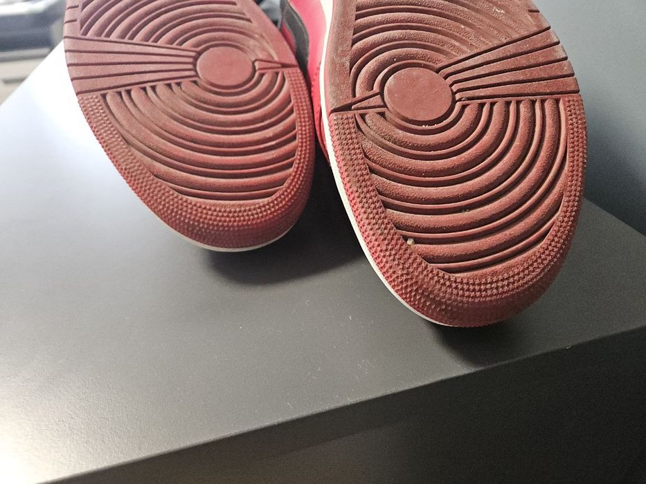 Nike Air Jordan кецове средно високи