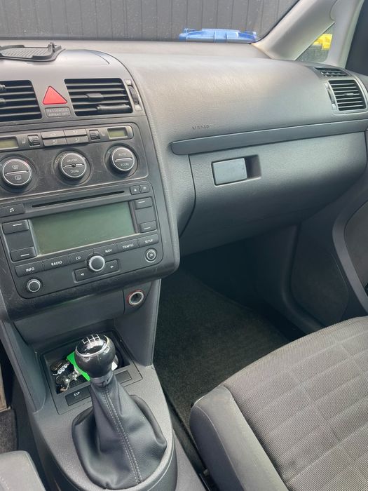 VW  TOURAN  7 locuri