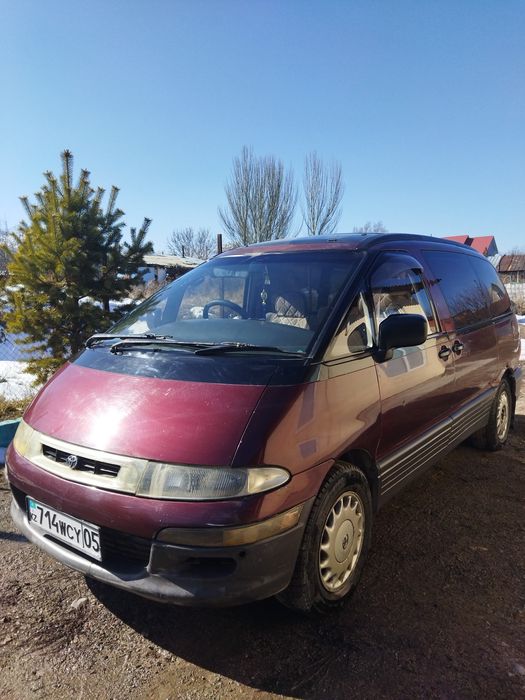 Toyota Estima Emina