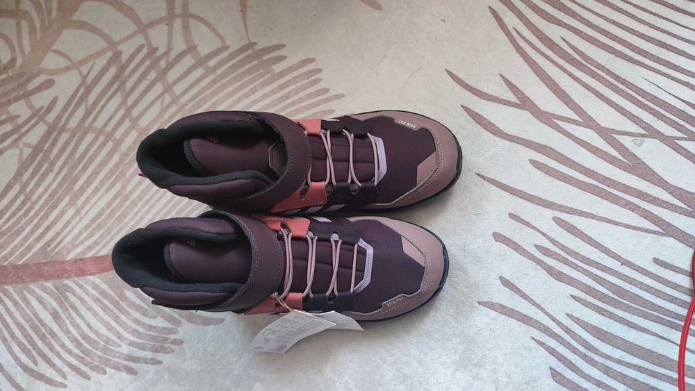 Зимни боти Adidas