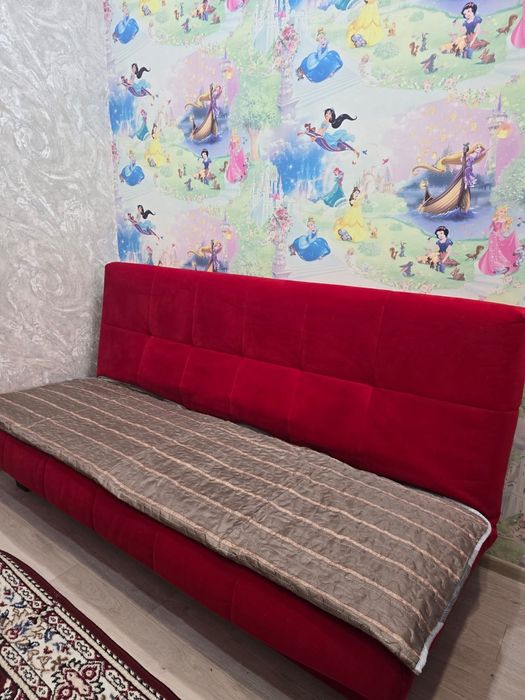 Продам диван в отличном состоянии