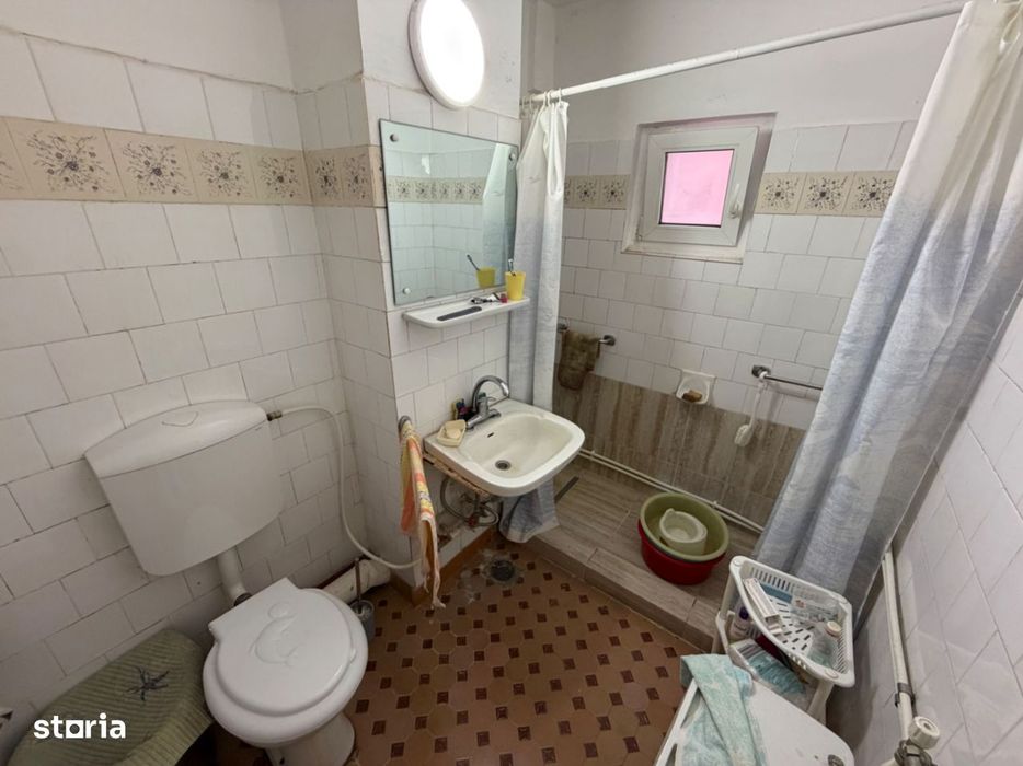 Apartament 3 camere, etaj 2 - Cugir