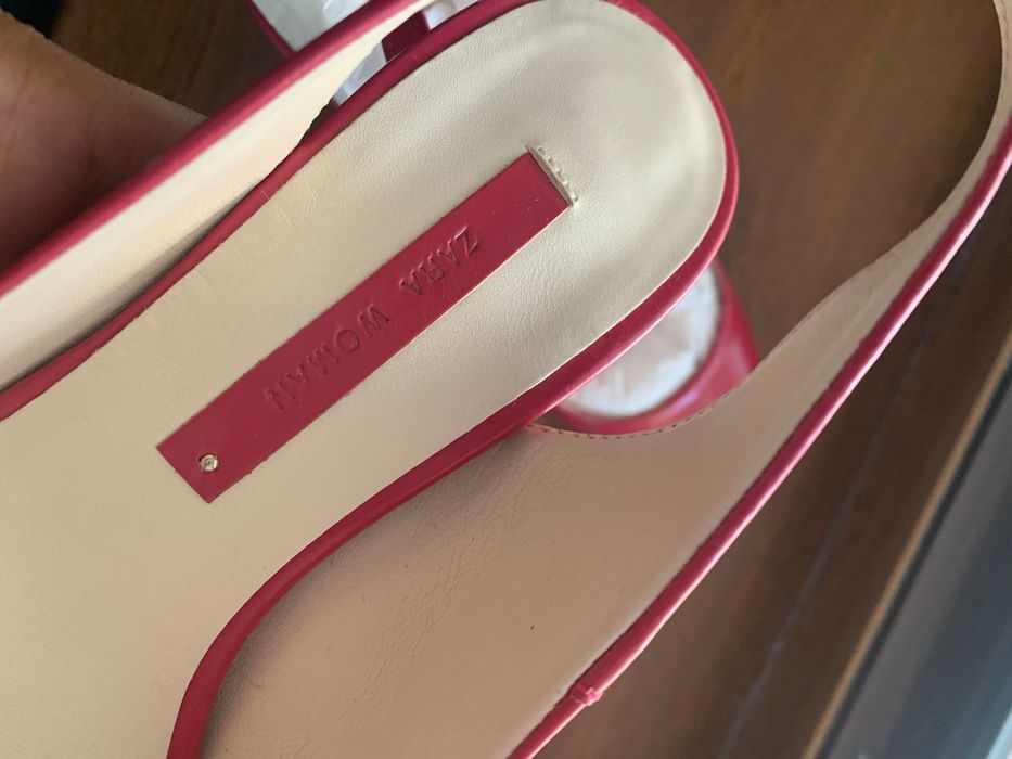 Босоножки Zara,новые ,37 размер