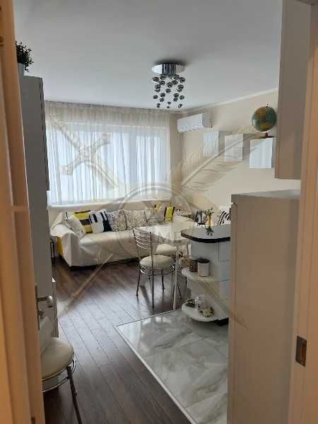 Двустаен апартамент в Кайсиева Градина! 21774872