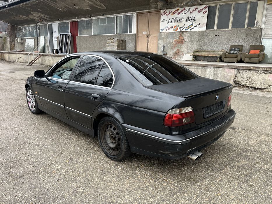 На части BMW E39 520i Ръчка