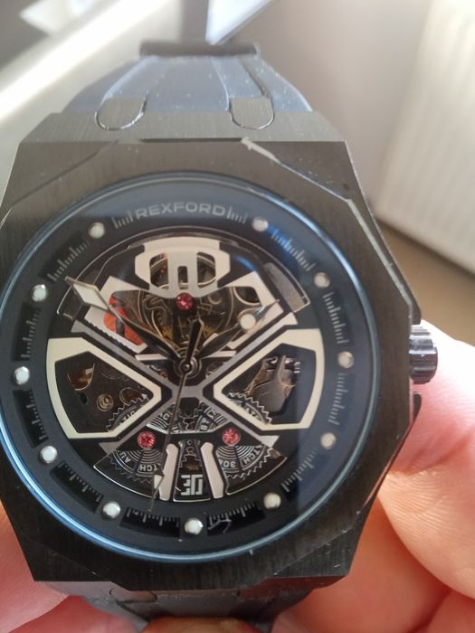 Ceas Smart watch, ceas mecanic, statie lncarcare controler PS 5,huse iPhone 15.