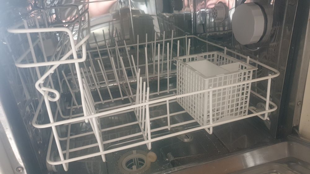 Masina spalat vase compacta Westwood