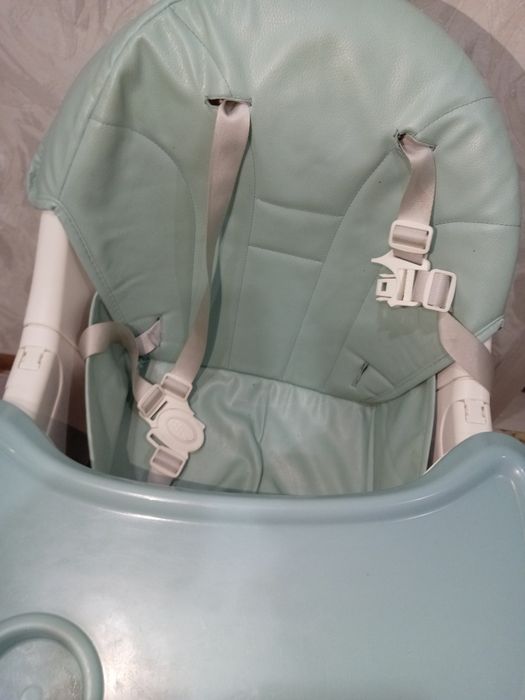 Стульчик для кормление.