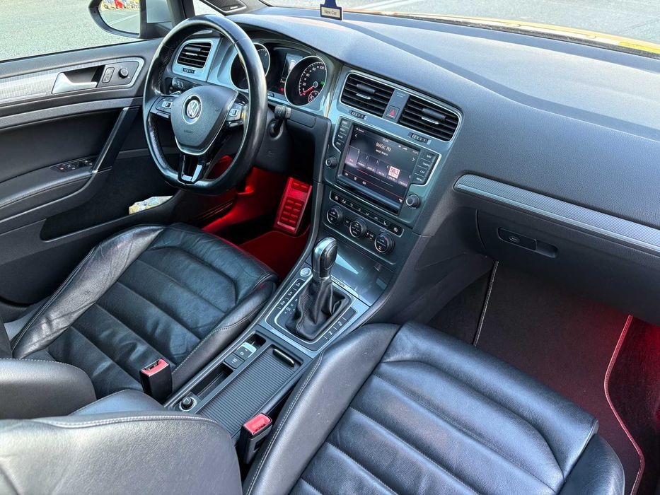 Vw Golf 7 Alltrack 2.0 TDI ACC DSG Panoramic Adaptive LED