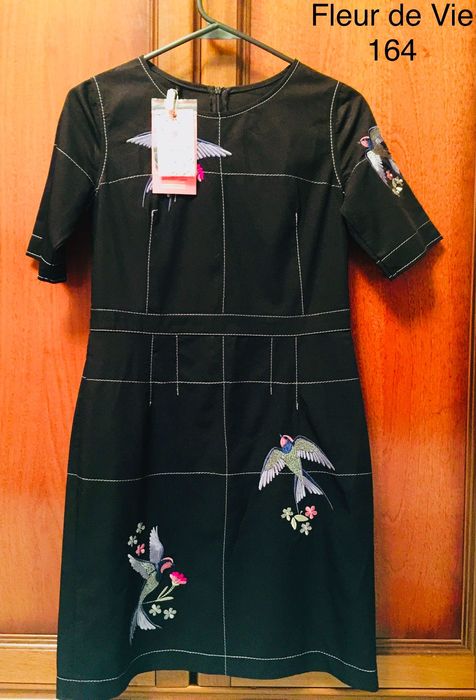 Платье продам новое