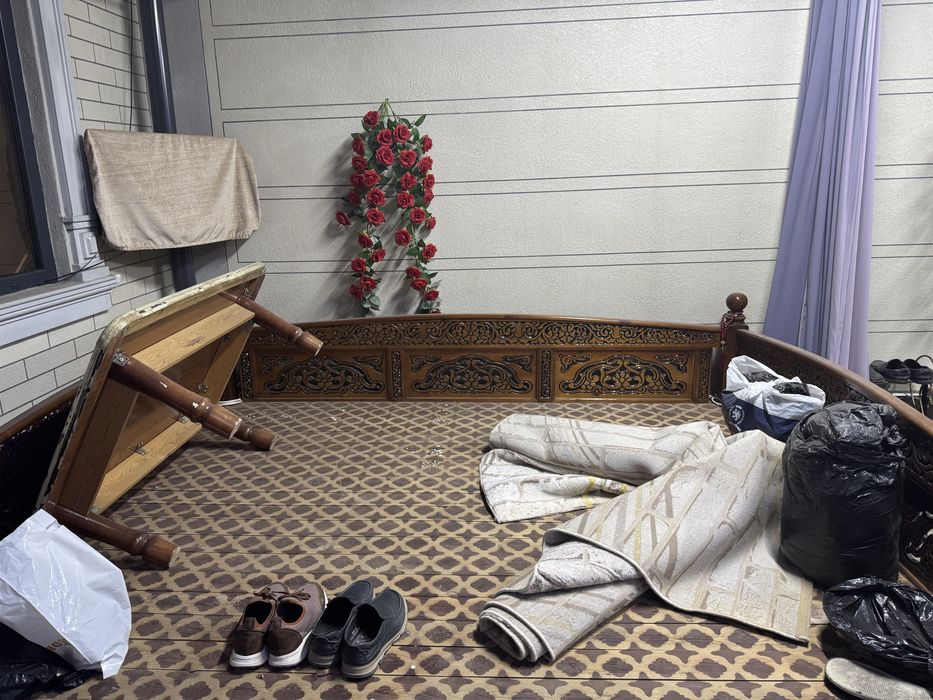 Uy 3 xona+xoll umumiy 2 sanuzel 1.8 sotix