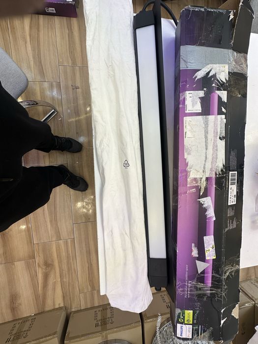 Philips Hue Amarant Smart Linear Outdoor Light - Black