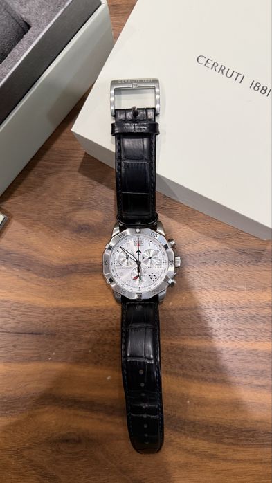 Cerruti часы мужские