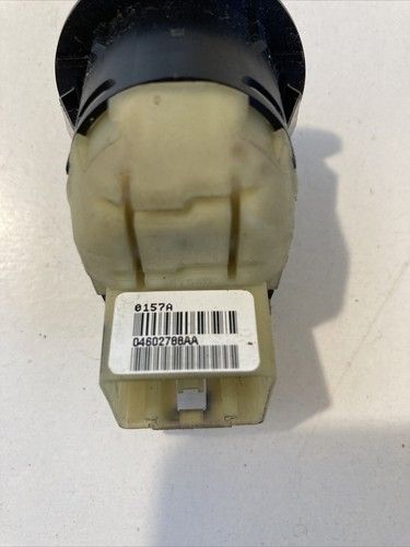Бутон за управление на странични огледала за Chrysler Pt Cruiser 2.4 бензин (2008) 04602788Aa