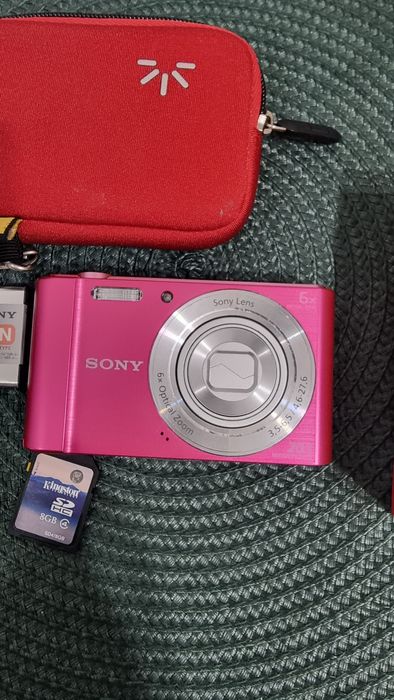 Cameră digitală Sony DSC-W810  ,superb,20,1 mp ,ideal cadouri deos